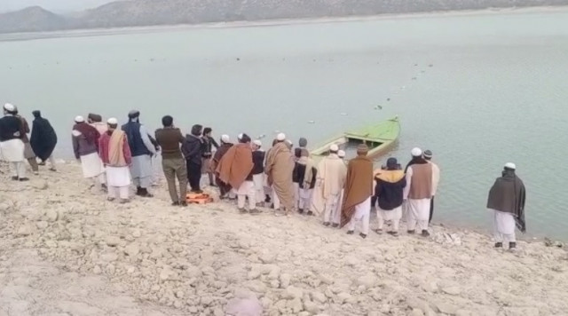 11 seminary pupils die in kohat boat mishap 11 seminary pupils die in kohat boat mishap