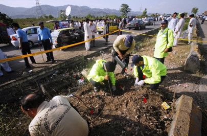 swift action bomb disposal squad defuses 2 bombs