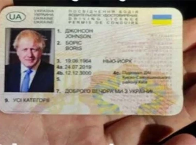 dutch police arrest boris johnson after drunk driving incident