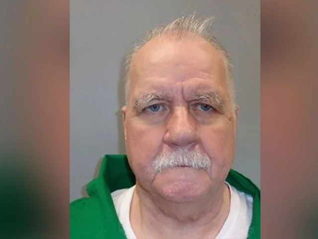 sigmon was convicted of beating to death his ex girlfriend s parents william and gladys larke with a baseball bat at their home in the town of taylors in 2001 photo cnn sigmon was convicted of beating to death his ex girlfriend s parents william and gladys larke with a baseball bat at their home in the town of taylors in 2001 photo cnn