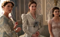 bridgerton s future on netflix gets a big update ahead of season 4