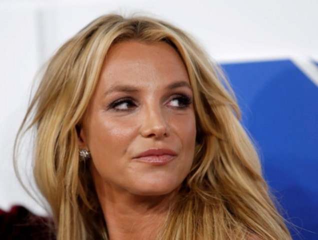 concerns rise over britney spears drinking and boyfriend s influence concerns rise over britney spears drinking and boyfriend s influence