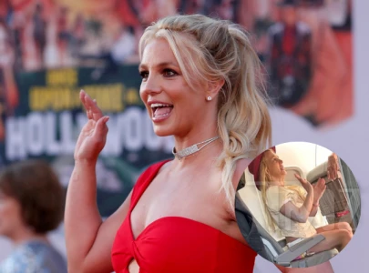 britney spears appears distressed on private jet amid new concerns britney spears appears distressed on private jet amid new concerns