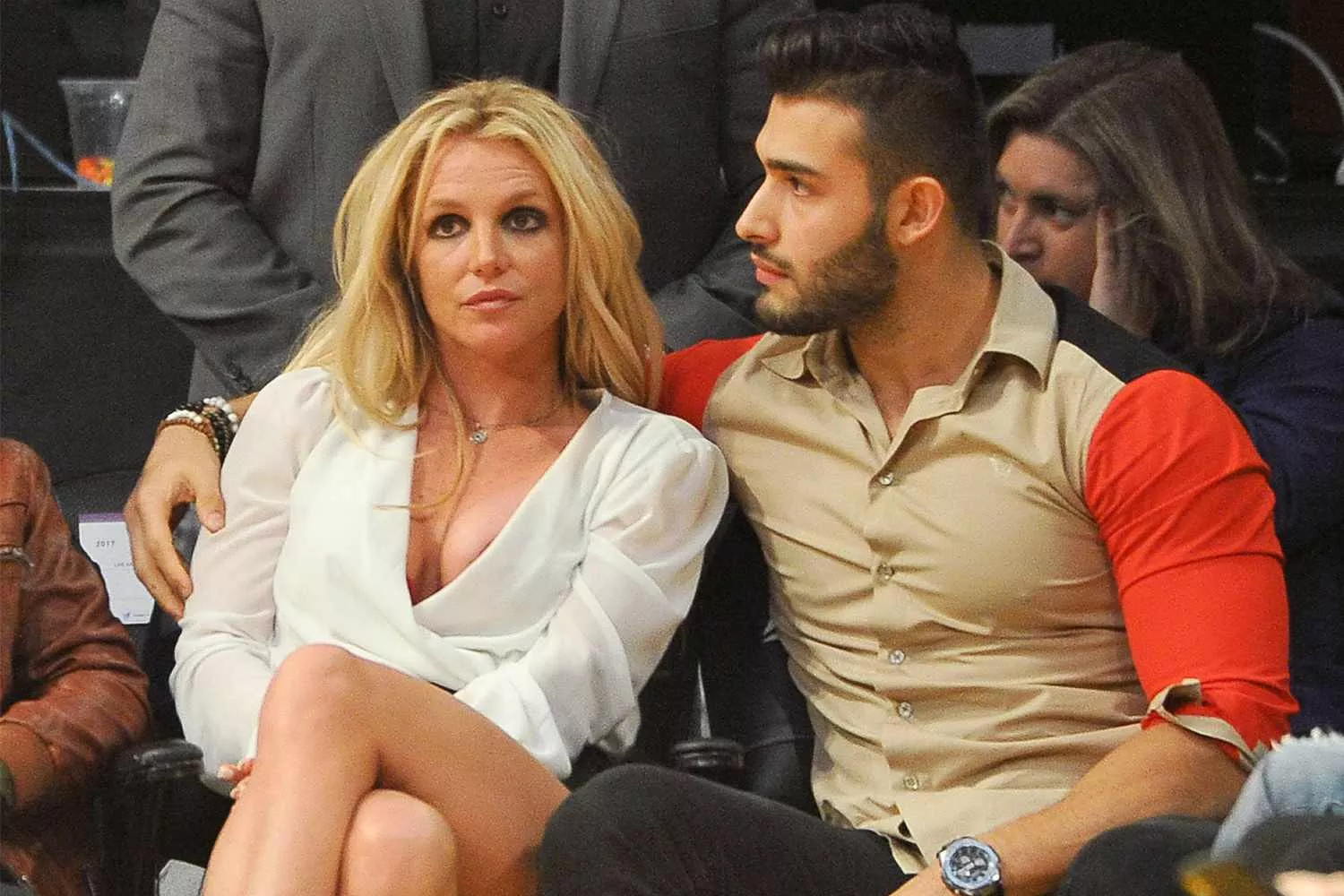 couldn t take the pain anymore britney spears breaks silence following sam asghari divorce filing couldn t take the pain anymore britney spears breaks silence following sam asghari divorce filing