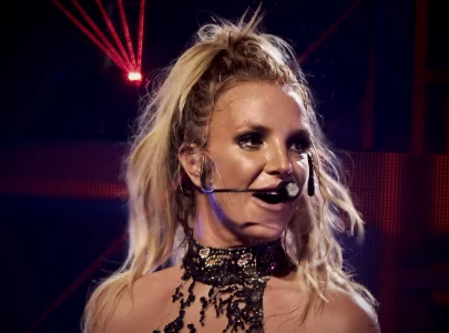 britney spears won t perform till her father controls her career