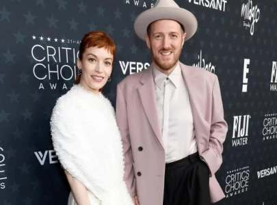britt lower attended the critics choice awards with husband kenna kennor who has been accused of sexual assault by multiple women