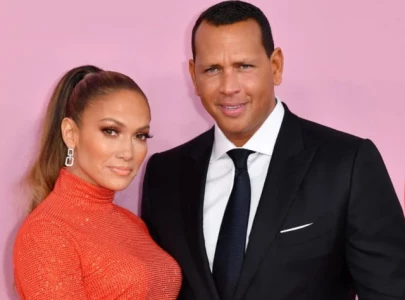 jennifer lopez declined bruno mars gig at her wedding fans react they both couldn t afford lmao