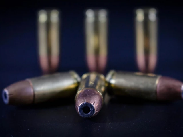 Six killed, two vehicles torched in armed attack in Panjgur’s Dastak area Six killed, two vehicles torched in armed attack in Panjgur’s Dastak area