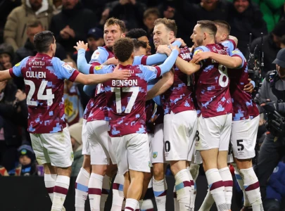 burnley move closer to title