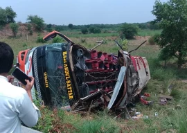 six dead 38 injured as bus plunges into ravine near chakri interchange