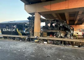 bus crash claims at least 10 lives in brazil s sao paulo