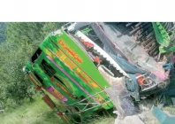 murree bus crash claims five lives