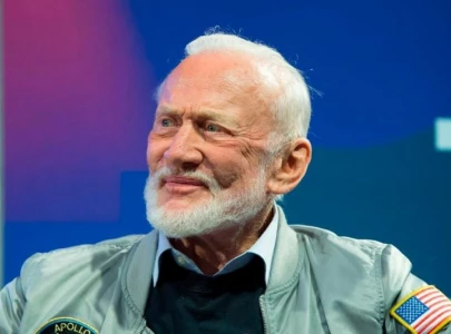 buzz aldrin endorses donald trump for us president praising focus on space exploration buzz aldrin endorses donald trump for us president praising focus on space exploration