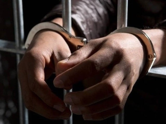 principal held for harassing schoolgirl in karachi principal held for harassing schoolgirl in karachi