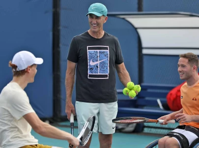 tennis is in great hands says sinner s coach cahill