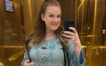 american journalist praises pakistan s hospitality cuisine during islamabad visit