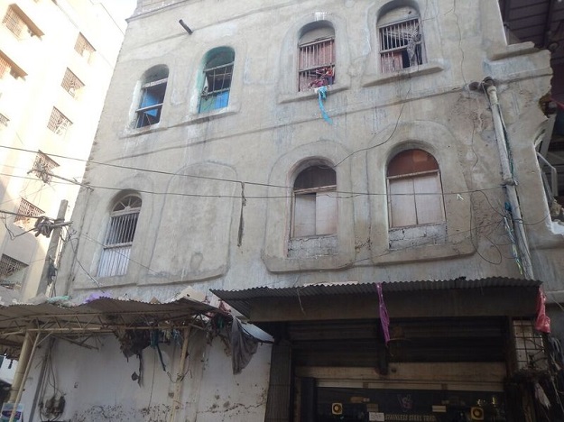 It has been built utilizing dressed Gizri stone masonry load bearing walls, and sporting Roman arched windows. PHOTO: Heritage Foundation of Pakistan