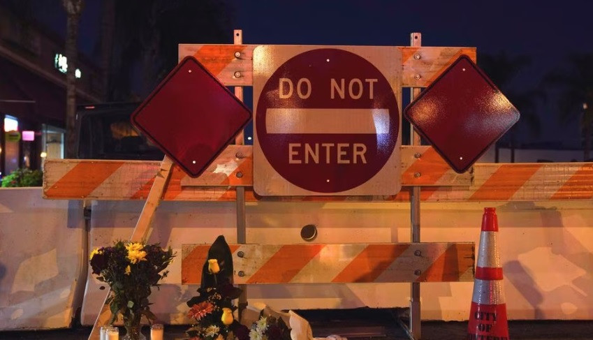 flowers are left near the scene of a shooting that took place during a chinese lunar new year celebration in monterey park california u s january 22 2023 reuters allison dinner