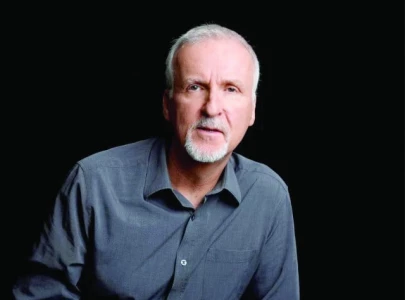 cameron becomes first director to deliver four straight 1b films