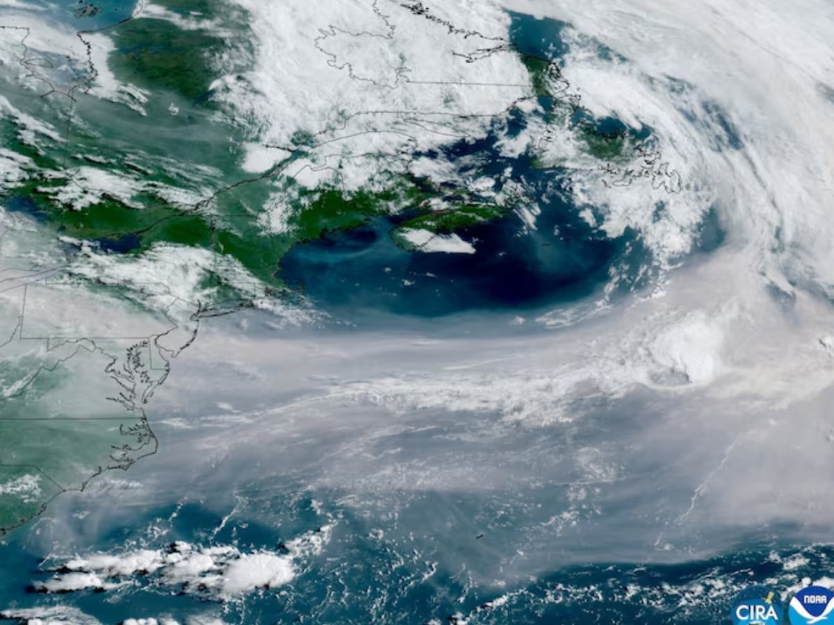 Canada readies Ontario evacuation as wildfire smoke spreads into US