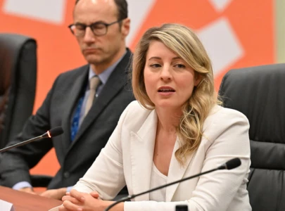 canada threatens trump tax on us imports if tariffs are imposed