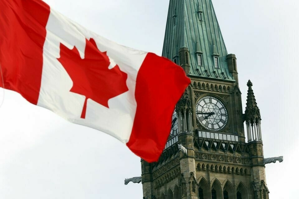 Canadian govt moves to end Air Canada strike
