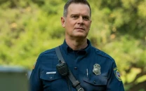 captain bobby nash funeral shocks 9 1 1 viewers in emotional return episode