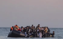 uk france agree to nearly 900m deal to curb small boat crossings