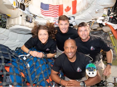 nasa artemis ii astronauts prepare to end moon mission in fireball re entry