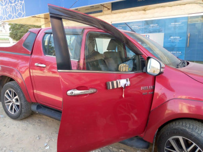police defuse bomb planted on chinese restaurateur s car in karachi s clifton area police defuse bomb planted on chinese restaurateur s car in karachi s clifton area