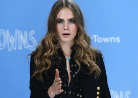 diva drama at paris fashion week cara delevingne loses her cool at stella mccartney show diva drama at paris fashion week cara delevingne loses her cool at stella mccartney show