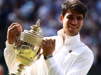 spain s carlos alcaraz defeats novak djokovic in consecutive wimbledon finals spain s carlos alcaraz defeats novak djokovic in consecutive wimbledon finals