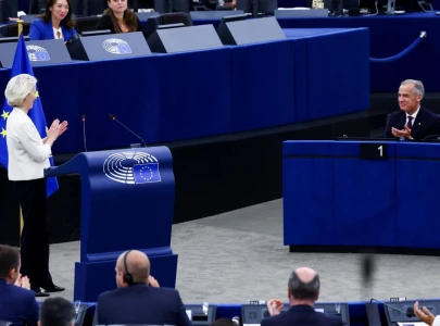 eu opens door for canada to become its first associate member von der leyen says