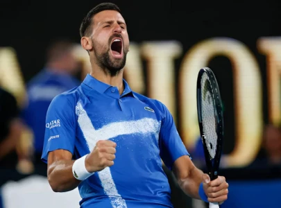 djokovic cruises to australian open fourth round despite injury concerns