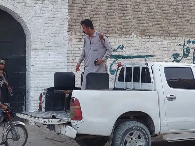over a dozen high risk prisoners escape from chaman jail over a dozen high risk prisoners escape from chaman jail