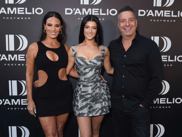 charli d amelio money claims go viral after reports of parents allegedly stealing millions from accounts
