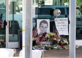 police fbi hunt sniper who killed charlie kirk in utah police fbi hunt sniper who killed charlie kirk in utah