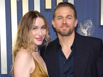 charlie hunnam uses wife while discussing morgana mcnelis at 2026 critics choice awards charlie hunnam uses wife while discussing morgana mcnelis at 2026 critics choice awards