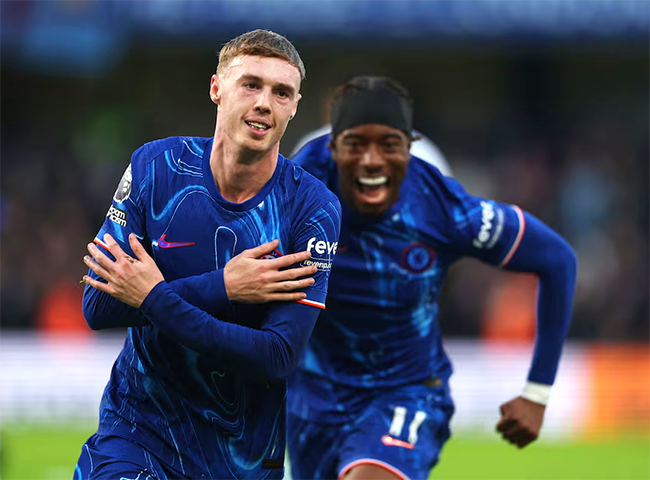 chelsea s cole palmer celebrates scoring their third goal with chelsea s noni madueke photo reuters