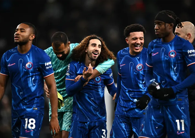 chelsea s players after the match as they held on for a solid win reuters