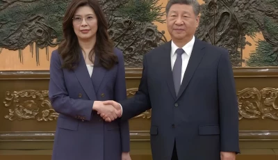 cheng li wun chairperson of the kuomintang shakes hands with chinese president xi jinping at the great hall of the people in beijing china on april 10 2026 photo reuters cheng li wun chairperson of the kuomintang shakes hands with chinese president xi jinping at the great hall of the people in beijing china on april 10 2026 photo reuters