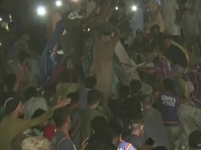 Rescue teams faced difficulties in relief operations due to narrow and congested streets. PHOTO: EXPRESS