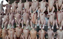karachi eateries caught using meat from dead chickens karachi eateries caught using meat from dead chickens