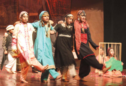 in camaraderie students pay tribute to kashmir