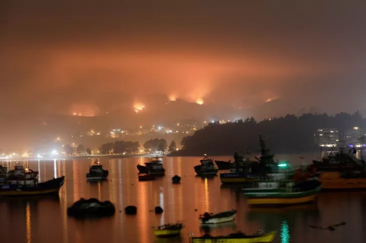 a wildfire burns areas in dichato near concepcion chile february 5 2023 reuters juan gonzalez a wildfire burns areas in dichato near concepcion chile february 5 2023 reuters juan gonzalez