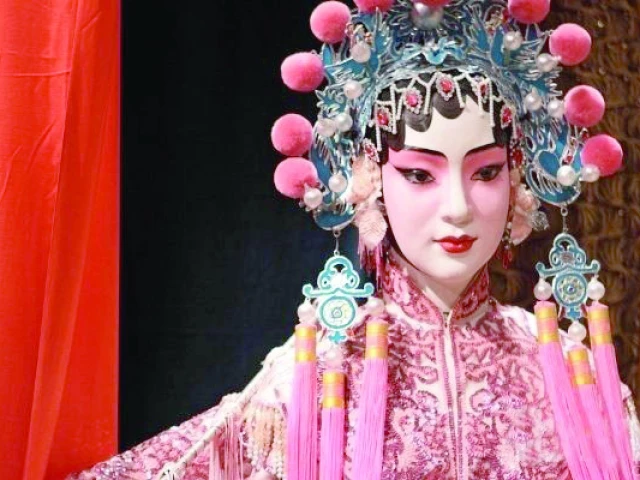 China unveils 3-year action plan on theatrical arts