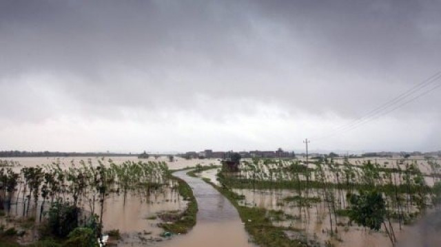 rain drenches china rivers threaten to burst rain drenches china rivers threaten to burst