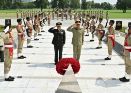 coas general asim munir welcomes pla ground forces commander at ghq