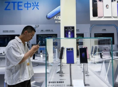 pocket size ai powerful phones star at china show pocket size ai powerful phones star at china show