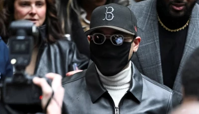 us singer chris brown leaves southwark crown court after he was given an eight month suspended sentence having pleaded guilty to a charge of affray over the attack on a music producer with a bottle in a london nightclub in 2023 in london britain october 26 2026 photo reuters